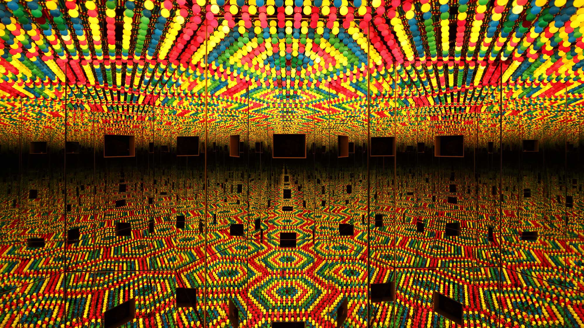 無限に反復し、増殖していくイメージが観るものを虜にするのはなぜだろう？——草間彌生＠森美術館「STARS展」