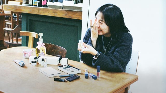 ビューティライター・AYANAと体感、クリスマスコフレの魅力